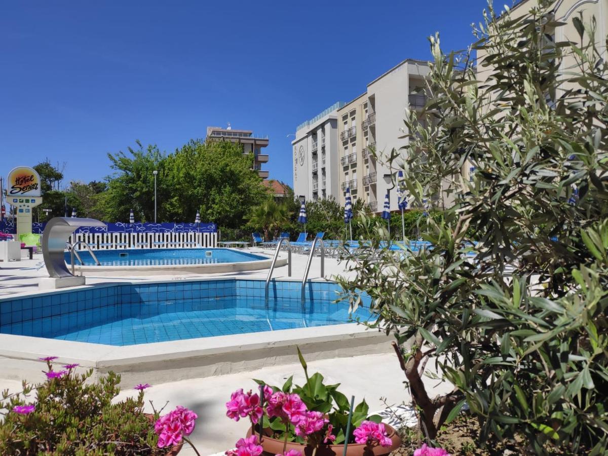 Hotel Senior Cattolica Exterior foto